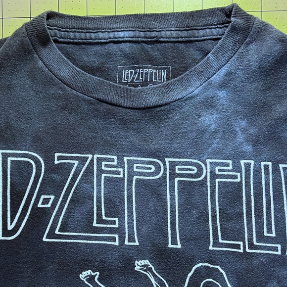 Led Zeppelin Liquid Navy Blue T-shirt women’s extra small XS rock tee - Picture 9 of 11